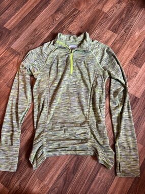 Athleta Heathered Green Quarter zip